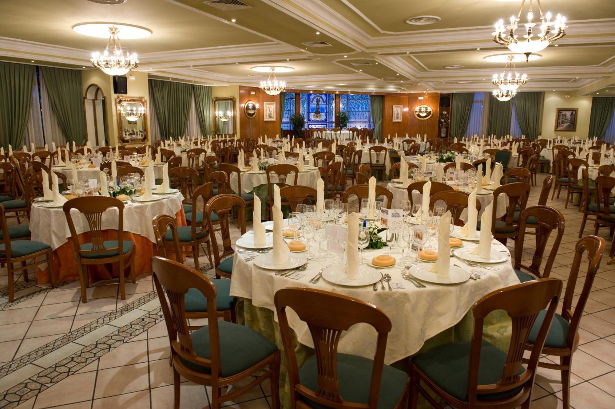 Hotel La Maruxina La Alameda de la Sagra Екстериор снимка
