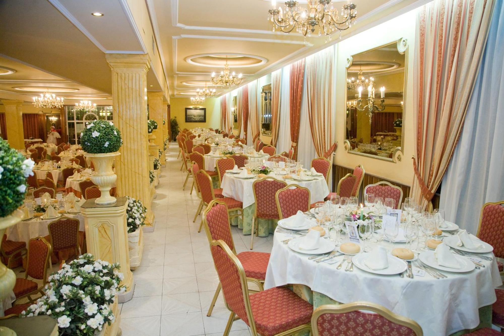 Hotel La Maruxina La Alameda de la Sagra Екстериор снимка