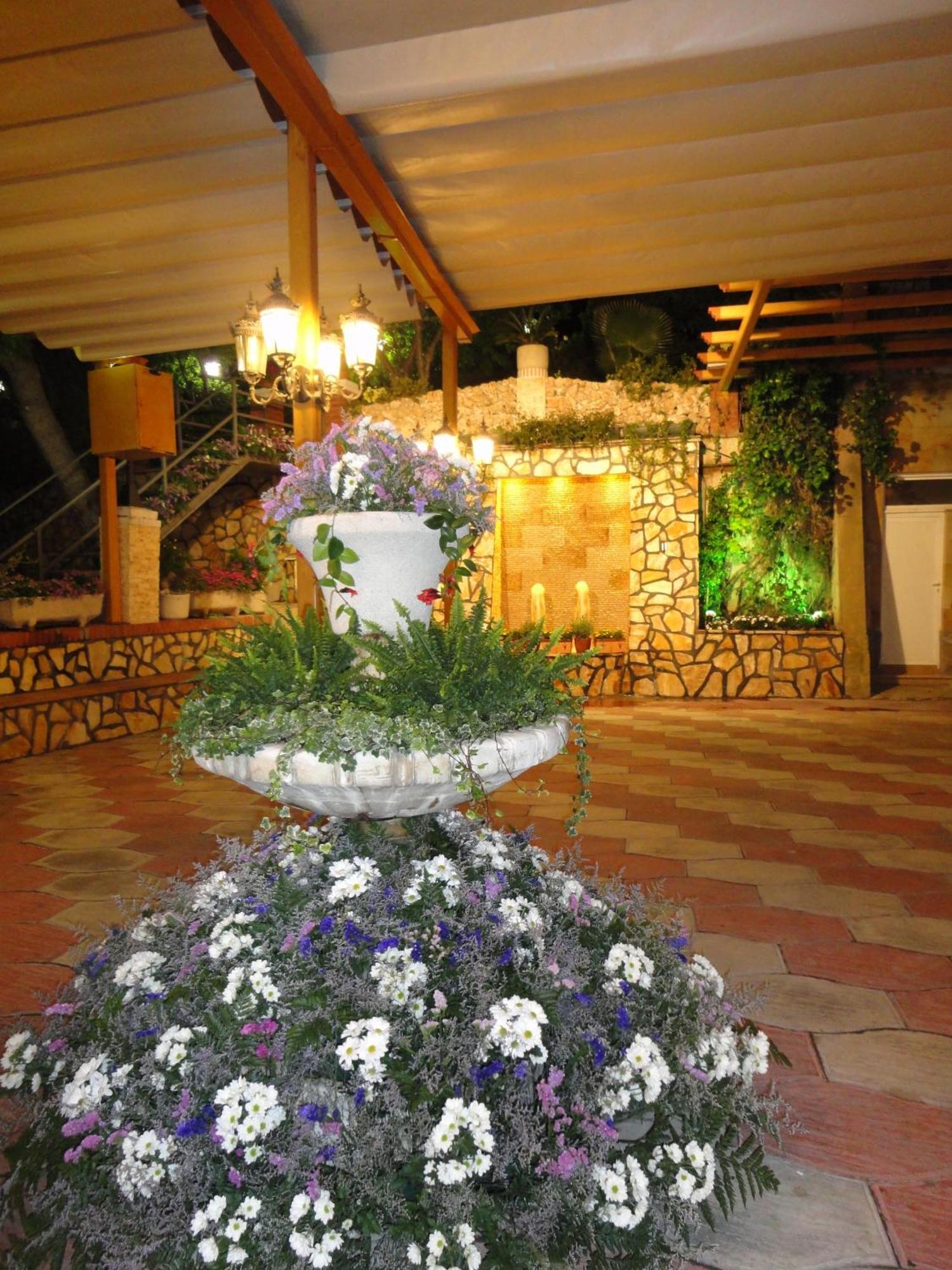 Hotel La Maruxina La Alameda de la Sagra Екстериор снимка